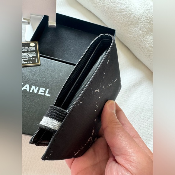 🥰Chanel Mens Bifold Wallet - Picture 16 of 17